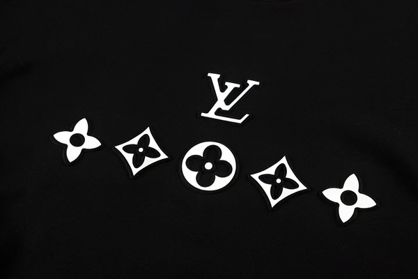 ブランドパーカー側面デザイン